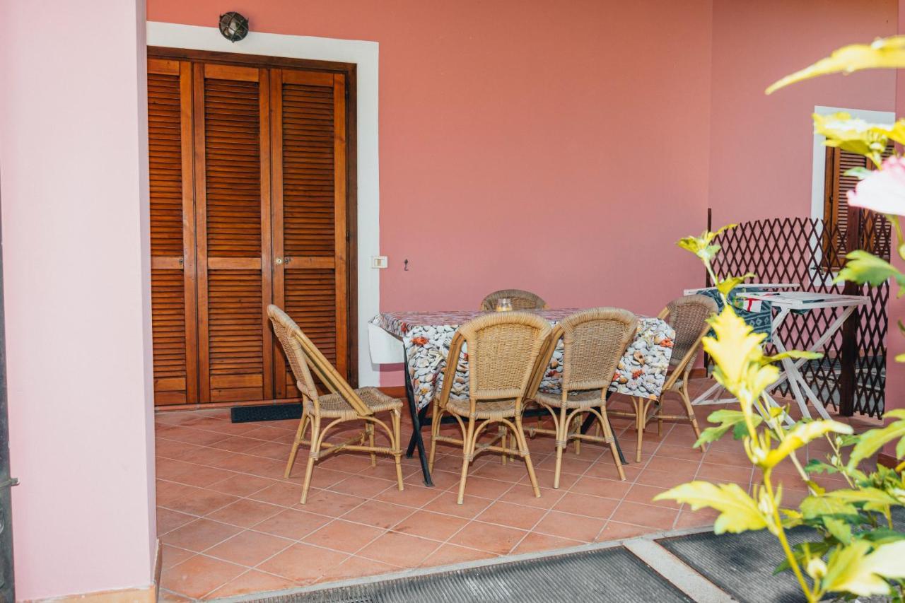 Hotel Villa Rosa Porto Azzurro Exterior foto